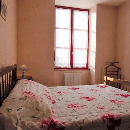 Gîte communal 150 Sainpuits Chambre photo
