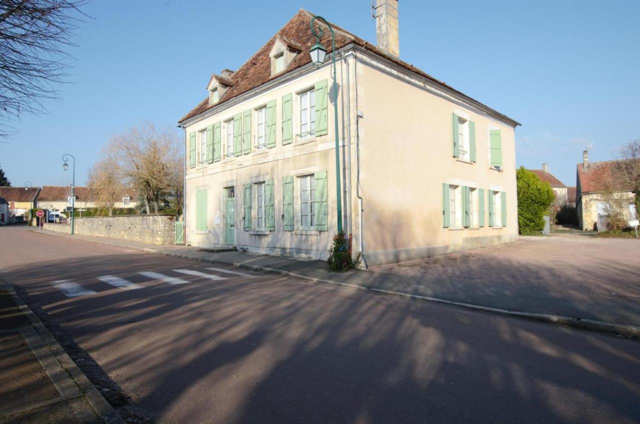 Gîte communal 150 Sainpuits Extérieur photo